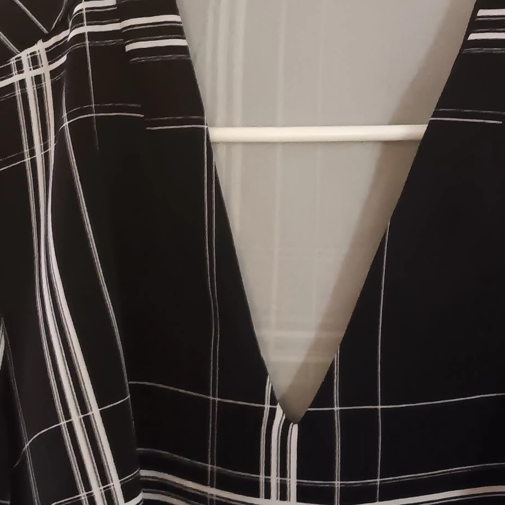 Moodo Womans Tie At Waist dress, M, Black/white, P2P 17.5, L 30", NWT - Picture 3 of 8